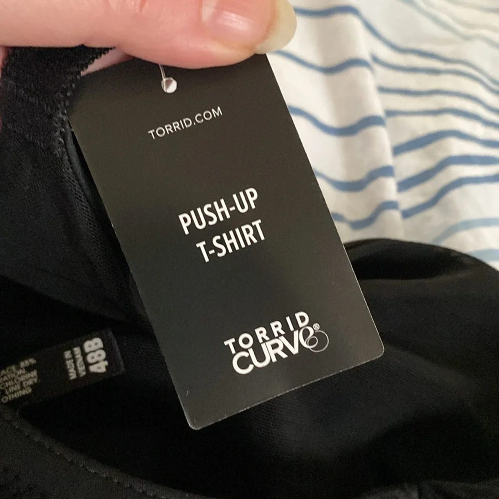 NWT Torrid Curve Push Up T-Shirt Bra Black Size 48B Molded Cups Padded